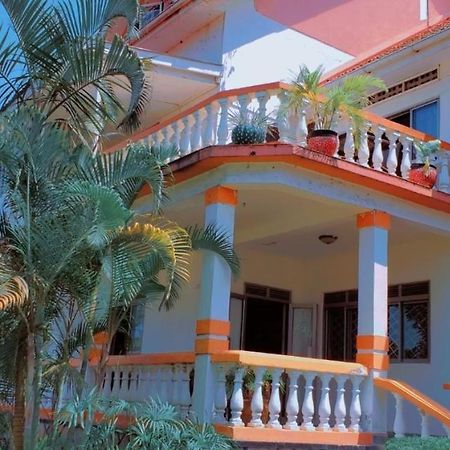 La Feve Beach Bed And Breakfast Entebbe Exteriör bild