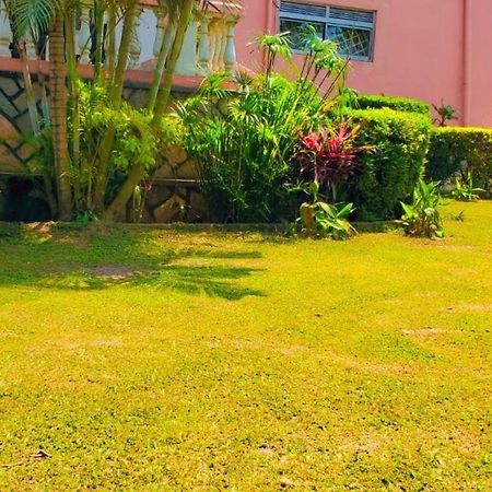La Feve Beach Bed And Breakfast Entebbe Exteriör bild