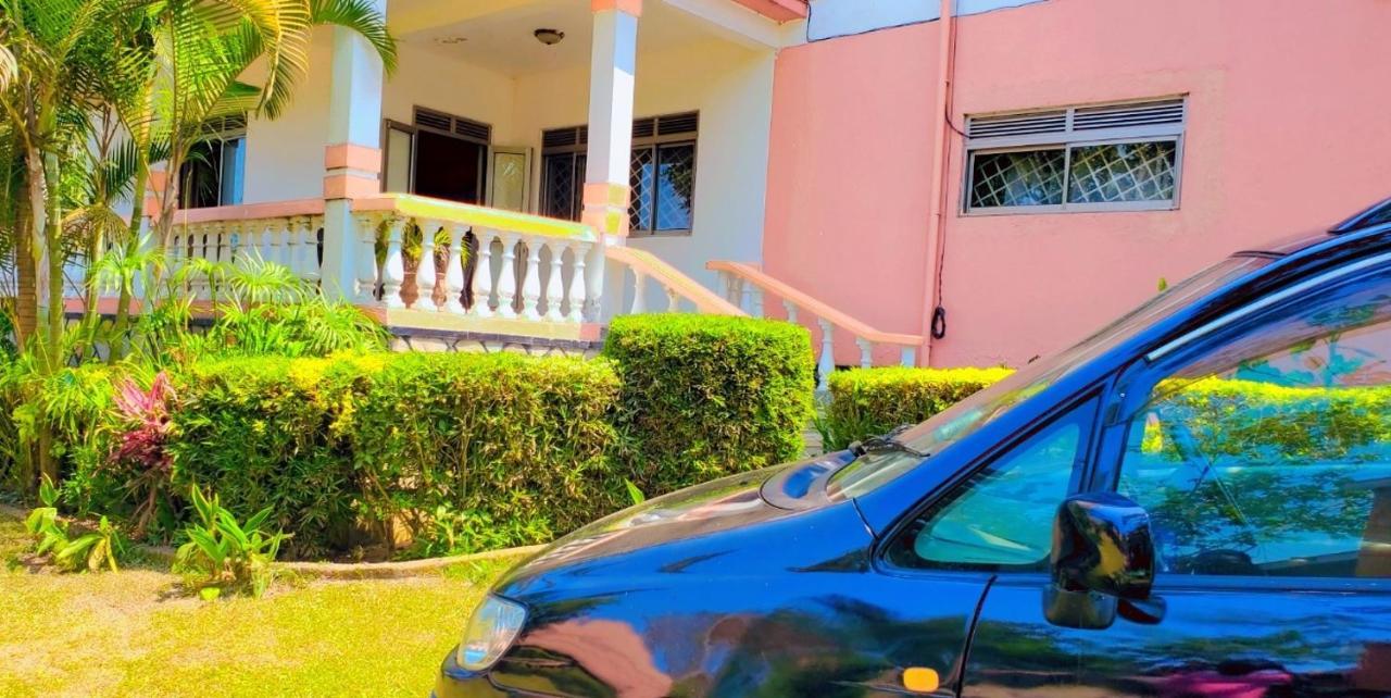 La Feve Beach Bed And Breakfast Entebbe Exteriör bild