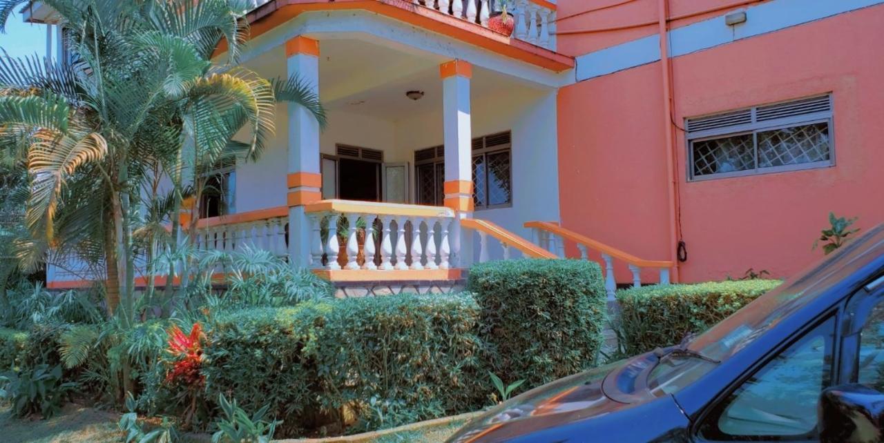 La Feve Beach Bed And Breakfast Entebbe Exteriör bild